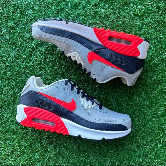 Nike Air Max 90 Ltr Light Smoke Grey / Bright Crimson - Picture 6 of 11